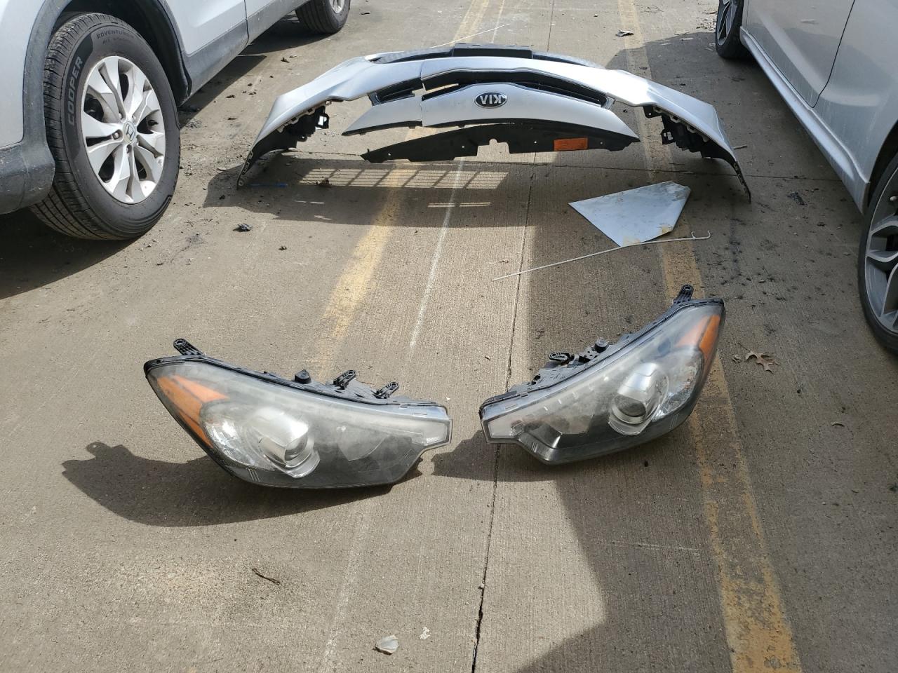 2014 KIA Forte VIN KNAFZ6A30E5198792 Copart auction photo, front end damage thumbnail 12