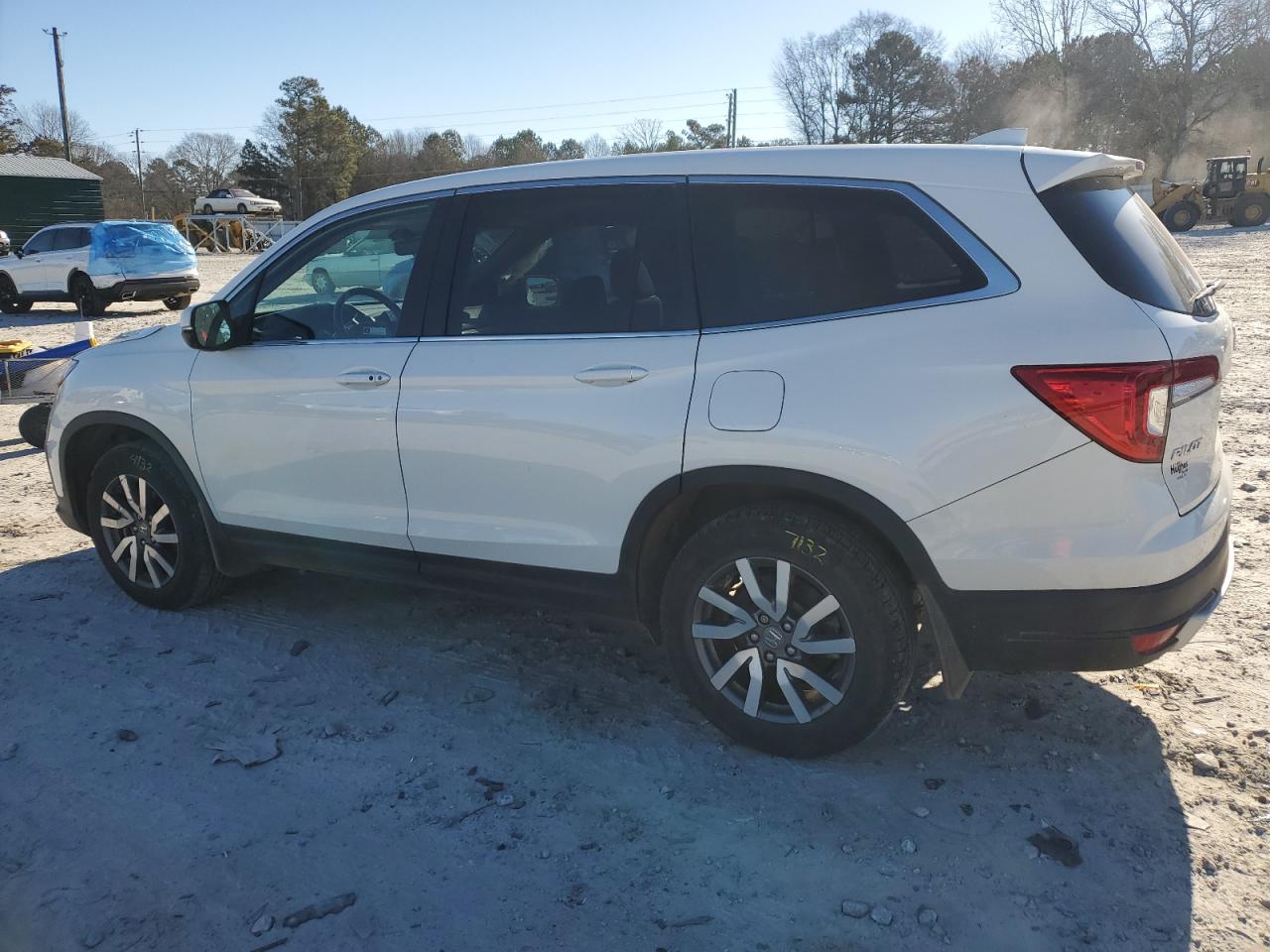2021 Honda Pilot VIN 5FNYF5H50MB031142 Copart auction photo, all over damage thumbnail 2