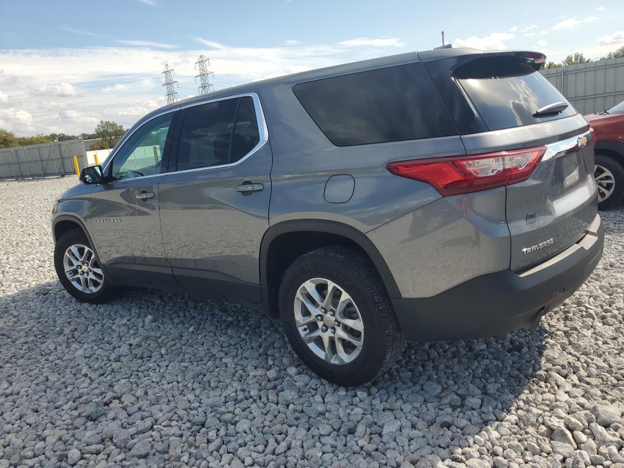 2019 Chevrolet Traverse VIN 1GNERFKW3KJ229129 Copart auction photo, front end / minor dent/scratches damage thumbnail 2