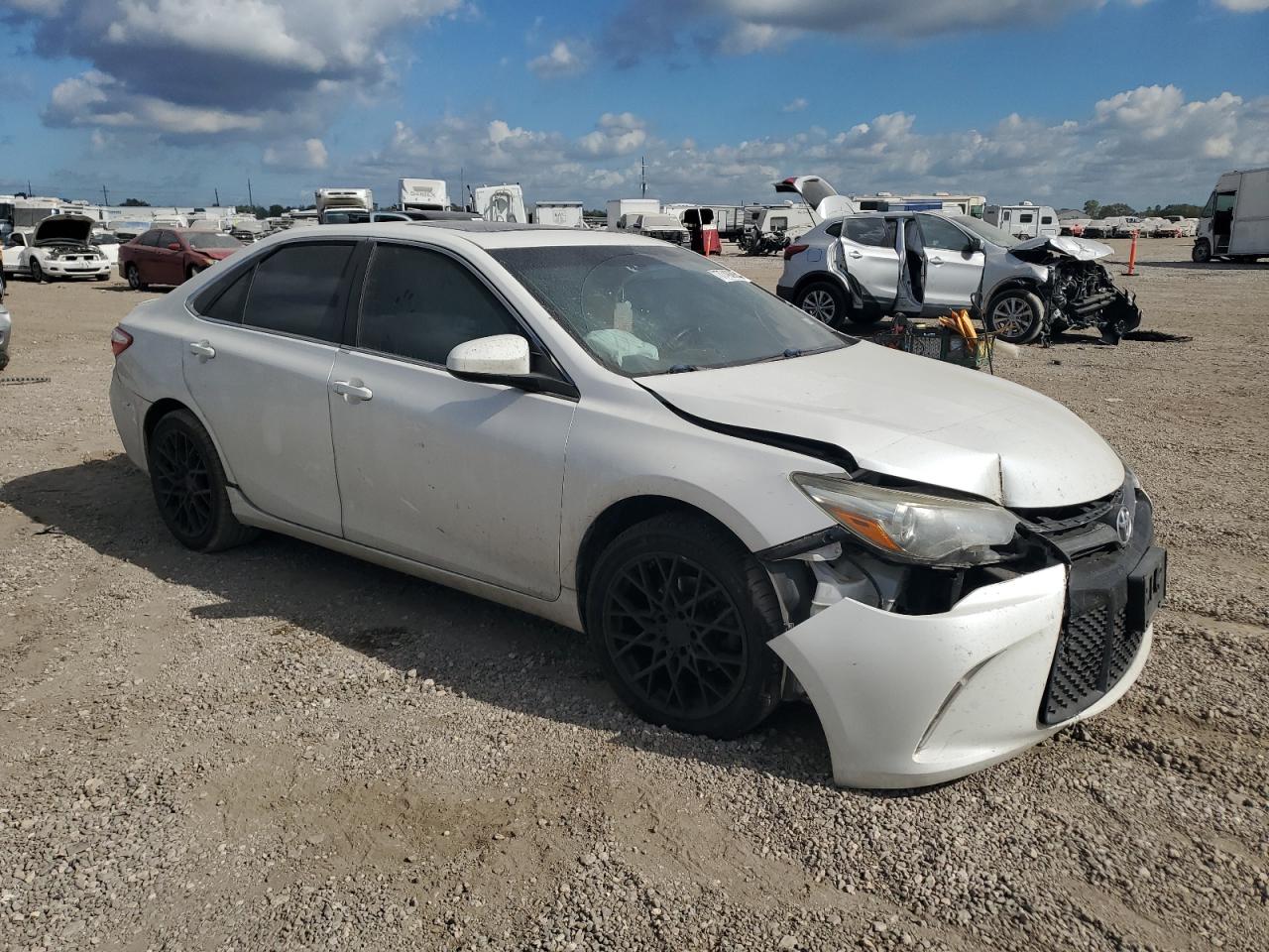 2015 Toyota Camry VIN 4T1BF1FK0FU109626 Copart auction photo, front end damage thumbnail 4