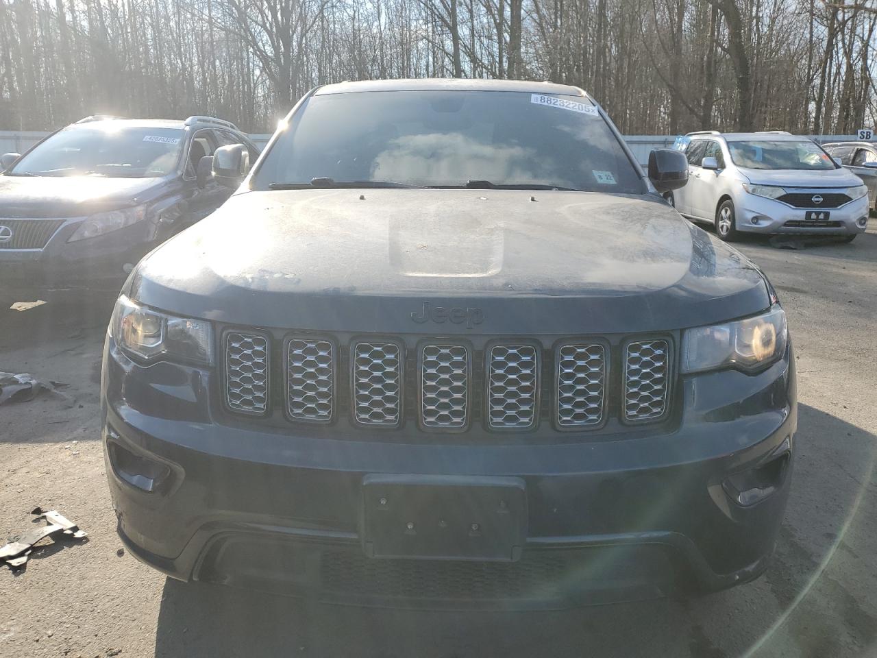 2017 Jeep Grand Cherokee VIN 1C4RJFAG5HC895241 Copart auction photo, minor dent/scratches damage thumbnail 5