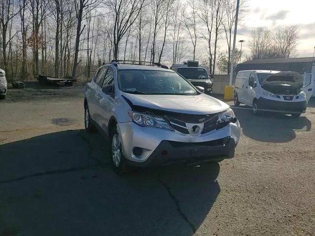 2015 Toyota RAV 4 VIN JTMBFREV5FD104453 Copart auction photo, front end / minor dent/scratches damage thumbnail 12