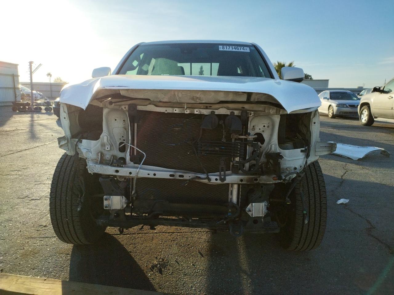 2019 Toyota Tacoma VIN 5TFAZ5CN8KX073898 Copart auction photo, front end damage thumbnail 5