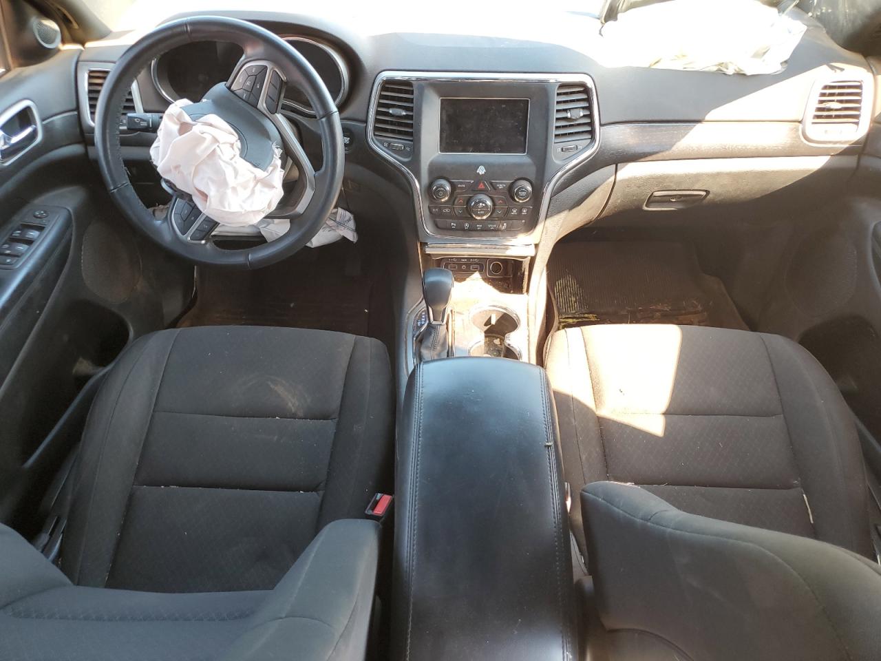 2018 Jeep Grand Cherokee VIN 1C4RJEAG1JC300739 Copart auction photo, front end / minor dent/scratches damage thumbnail 8
