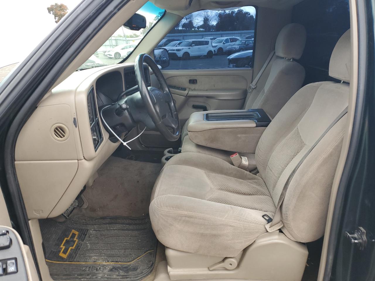 2003 Chevrolet Silverado VIN 1GCEC14V63Z249914 Copart auction photo, vandalism damage thumbnail 7