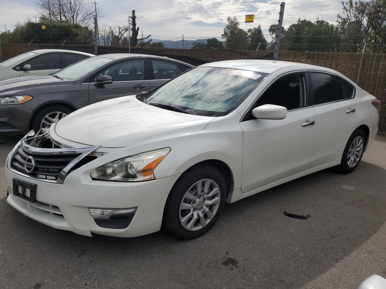 2015 Nissan Altima VIN 1N4AL3AP1FN334628
