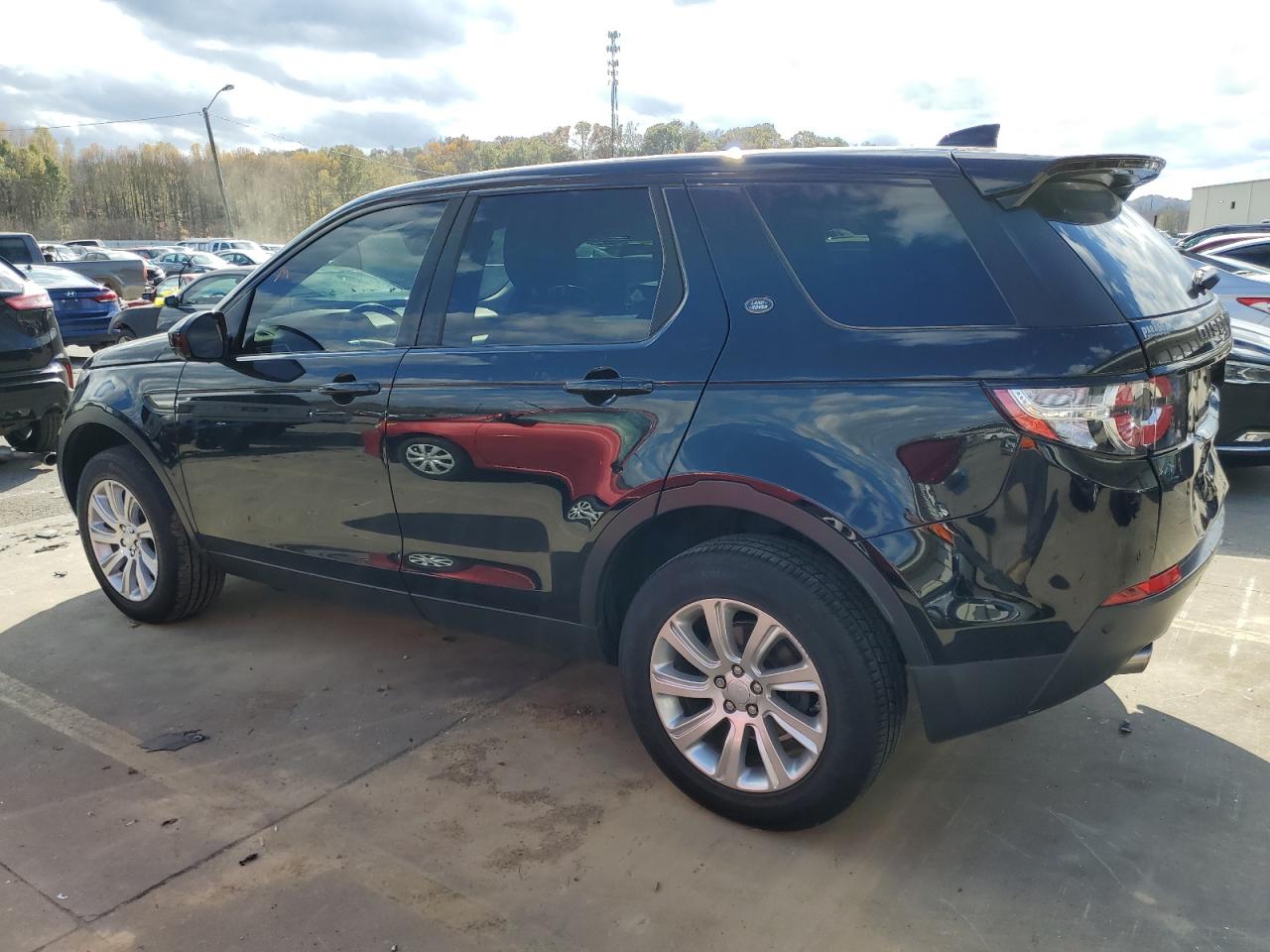 2017 Land Rover Discovery VIN SALCP2BG4HH685429 Copart auction photo, rear end damage thumbnail 2
