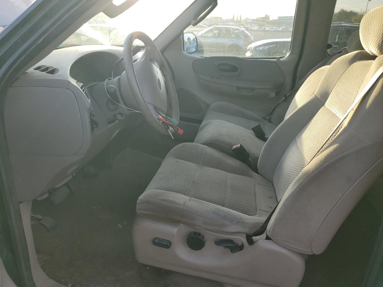 2002 Ford F-150 VIN 1FTRX17W42NB31344 Copart auction photo, minor dent/scratches damage thumbnail 7