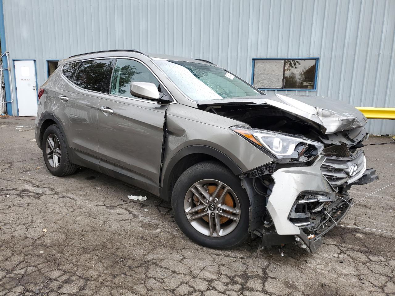 2017 Hyundai Santa Fe VIN 5XYZUDLB2HG416377 Copart auction photo, front end damage thumbnail 4