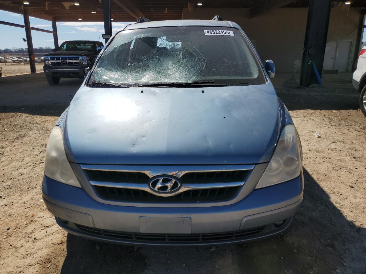 2007 Hyundai Entourage VIN KNDMC233076029967 Copart auction photo, top/roof damage thumbnail 5