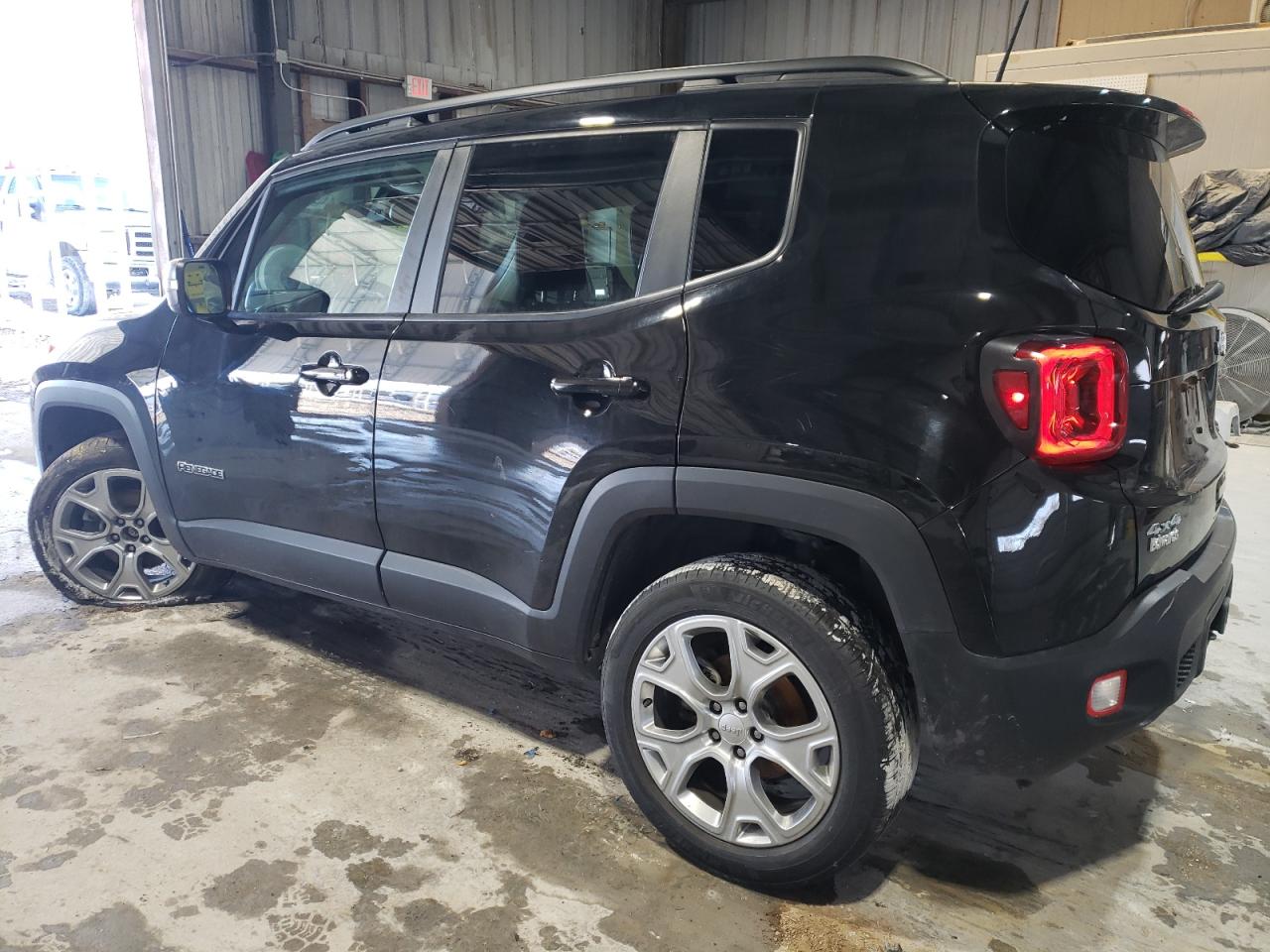 2020 Jeep Renegade VIN ZACNJBD12LPL95344 Copart auction photo, undercarriage / front end damage thumbnail 2
