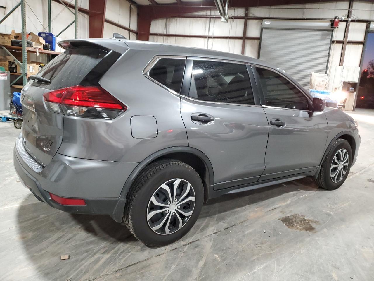 2017 Nissan Rogue VIN JN8AT2MV7HW010115 Copart auction photo, hail / minor dent/scratches damage thumbnail 3