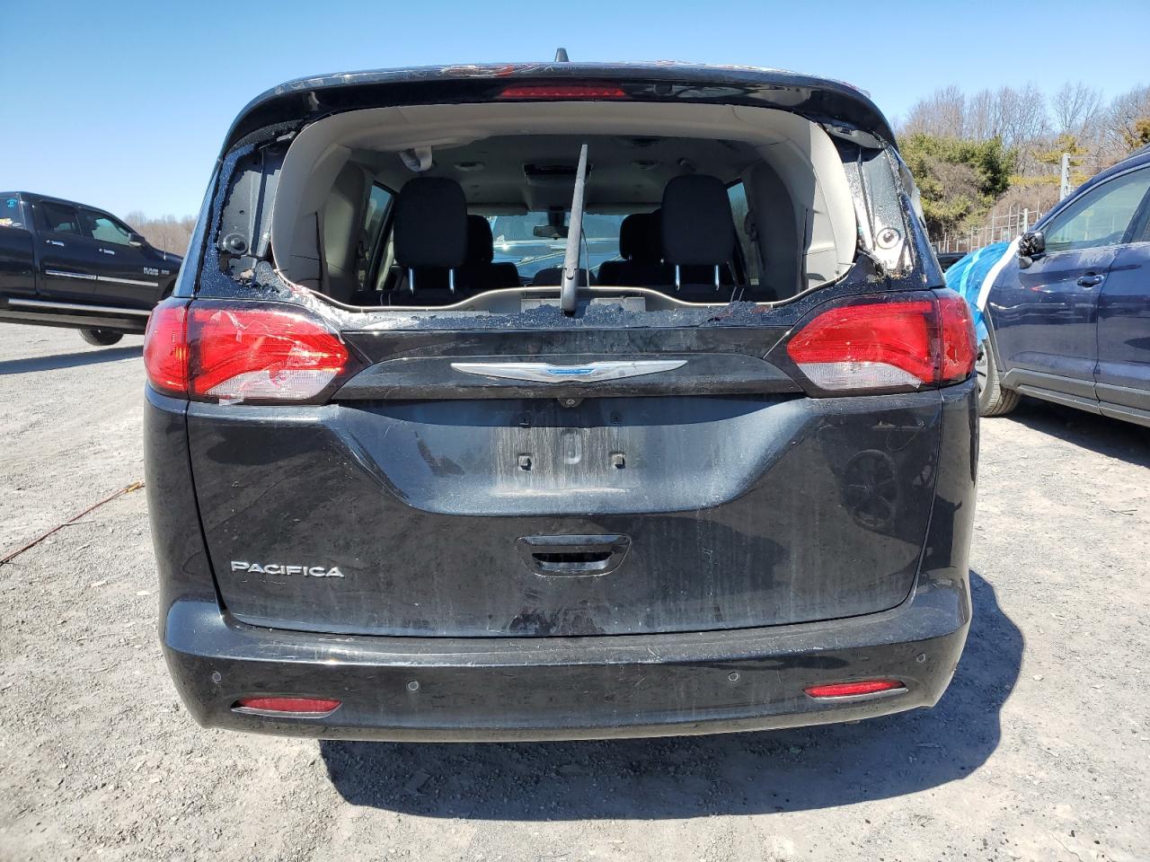 2018 Chrysler Pacifica VIN 2C4RC1CG6JR169282 Copart auction photo, front end / rear end damage thumbnail 6