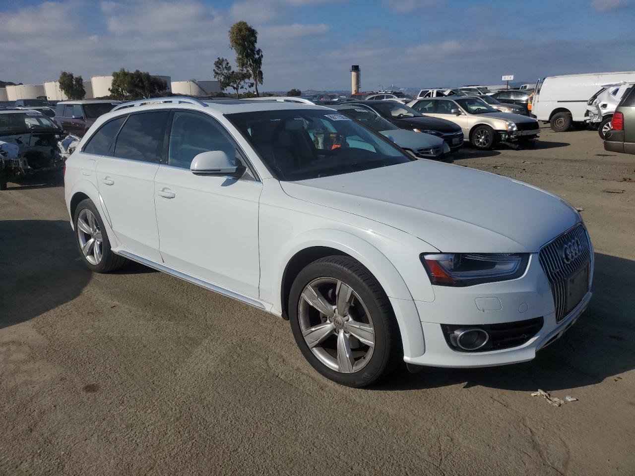 2014 Audi A4 VIN WA1UFAFLXEA048754 Copart auction photo, undercarriage damage thumbnail 4
