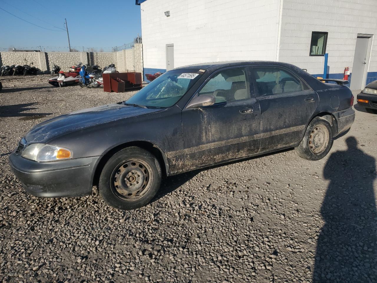 2000 Mazda 626 VIN 1YVGF22D5Y5120152 - Copart auction photo