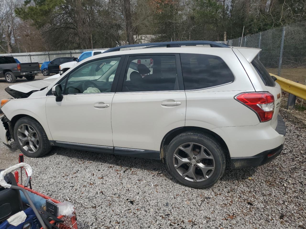 2015 Subaru Forester VIN JF2SJAWC2FH499277 Copart auction photo, front end damage thumbnail 2
