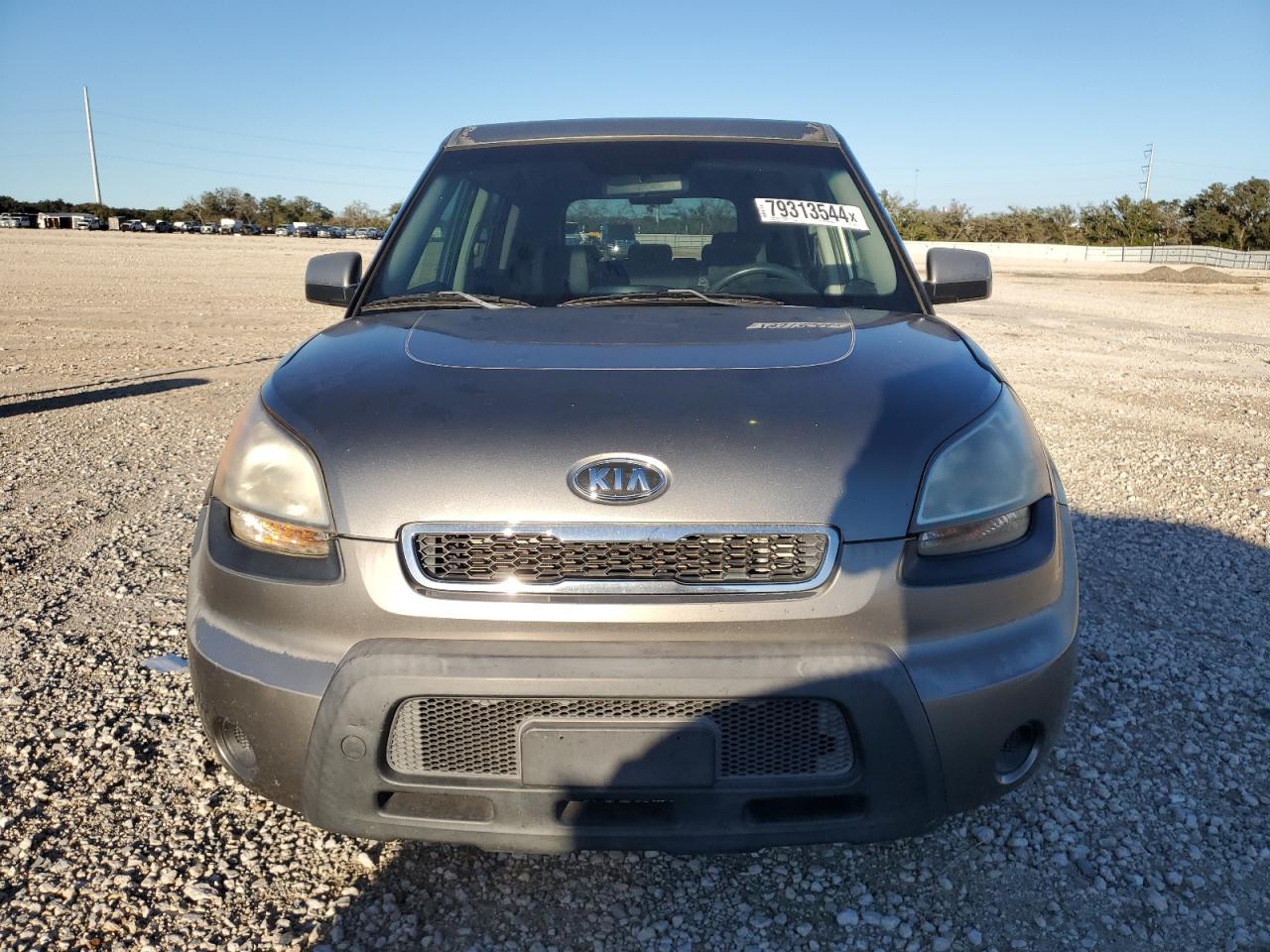 2010 KIA Soul VIN KNDJT2A22A7118258 Copart auction photo, minor dent/scratches / normal wear damage thumbnail 5