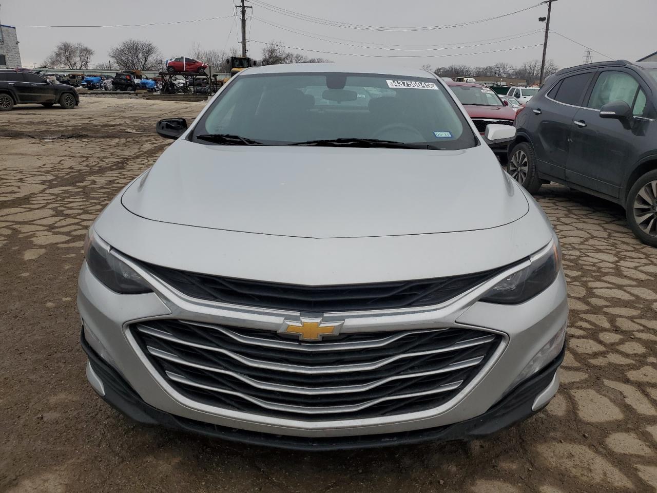 2022 Chevrolet Malibu VIN 1G1ZD5ST0NF157136 Copart auction photo, rear end / minor dent/scratches damage thumbnail 5