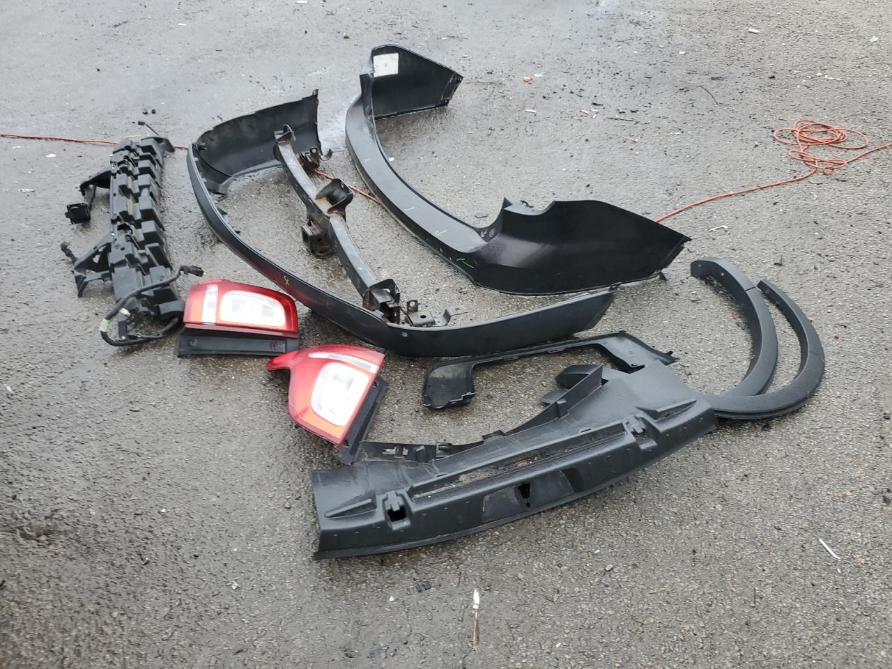 2013 Ford Explorer VIN 1FM5K8D85DGB06872 Copart auction photo, rear end damage thumbnail 13