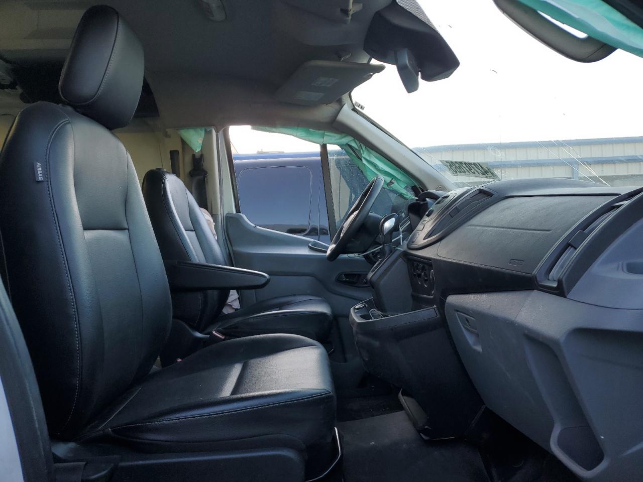 2018 Ford Transit VIN 1FTYE2YG2JKA15607 Copart auction photo, side damage thumbnail 7
