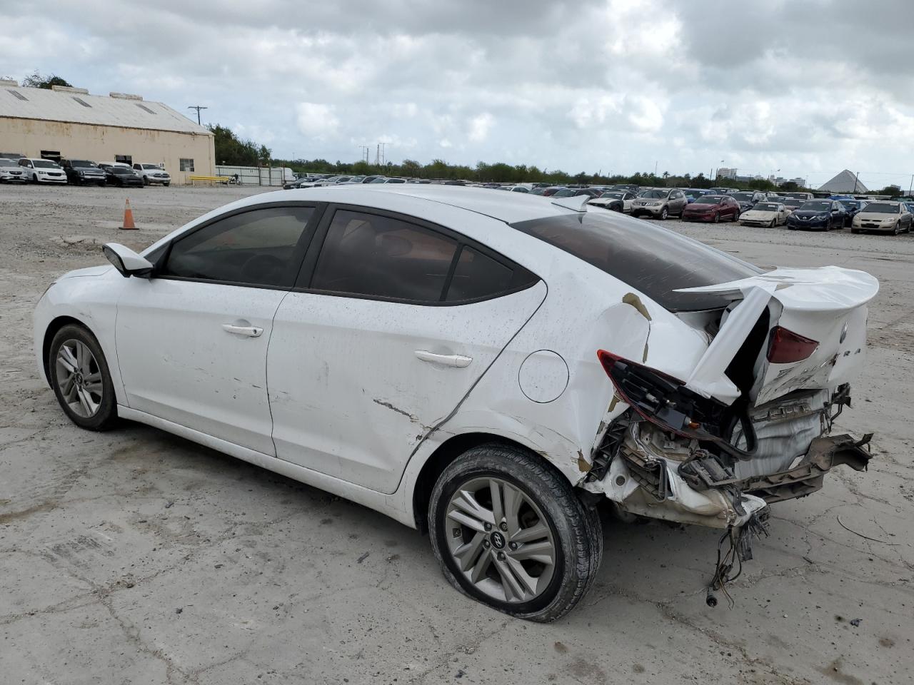 2020 Hyundai Elantra VIN 5NPD84LF7LH562227 Copart auction photo, rear end / side damage thumbnail 2