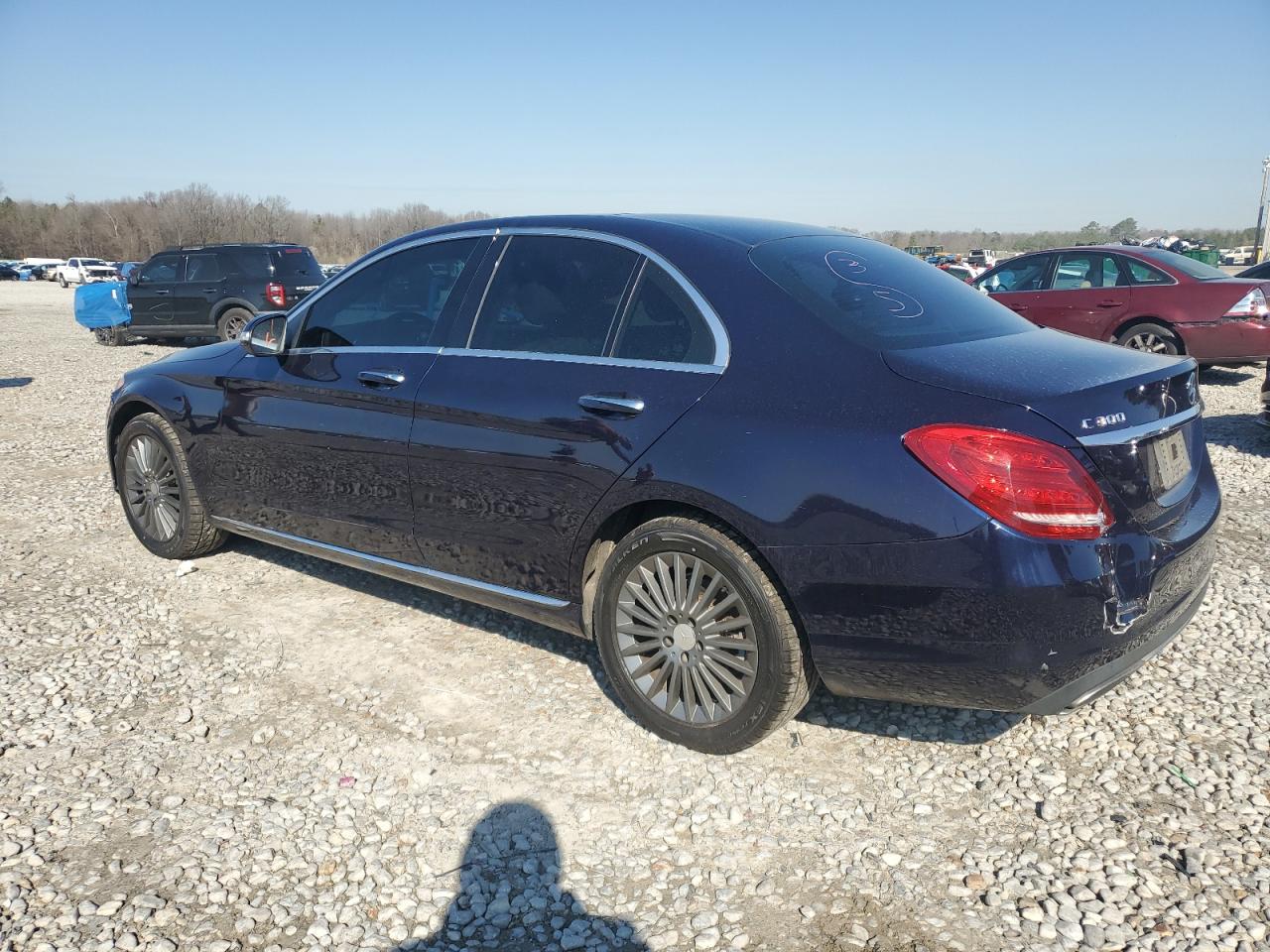 2015 Mercedes-Benz C-klasse VIN 55SWF4KB1FU038490 Copart auction photo, normal wear damage thumbnail 2