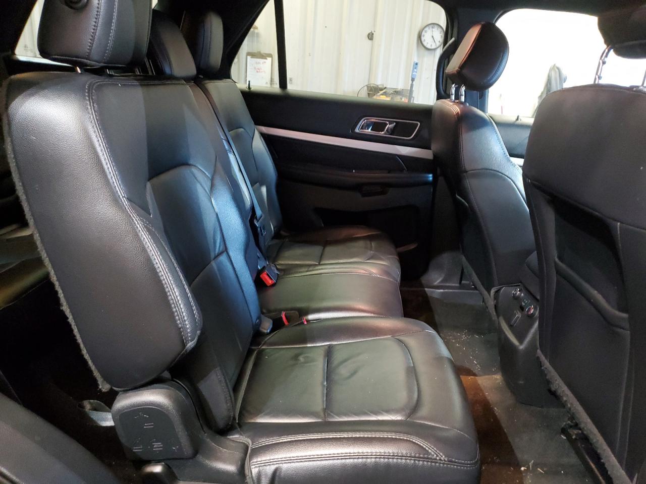 2017 Ford Explorer VIN 1FM5K8D85HGD14594 Copart auction photo, rear end / minor dent/scratches damage thumbnail 11