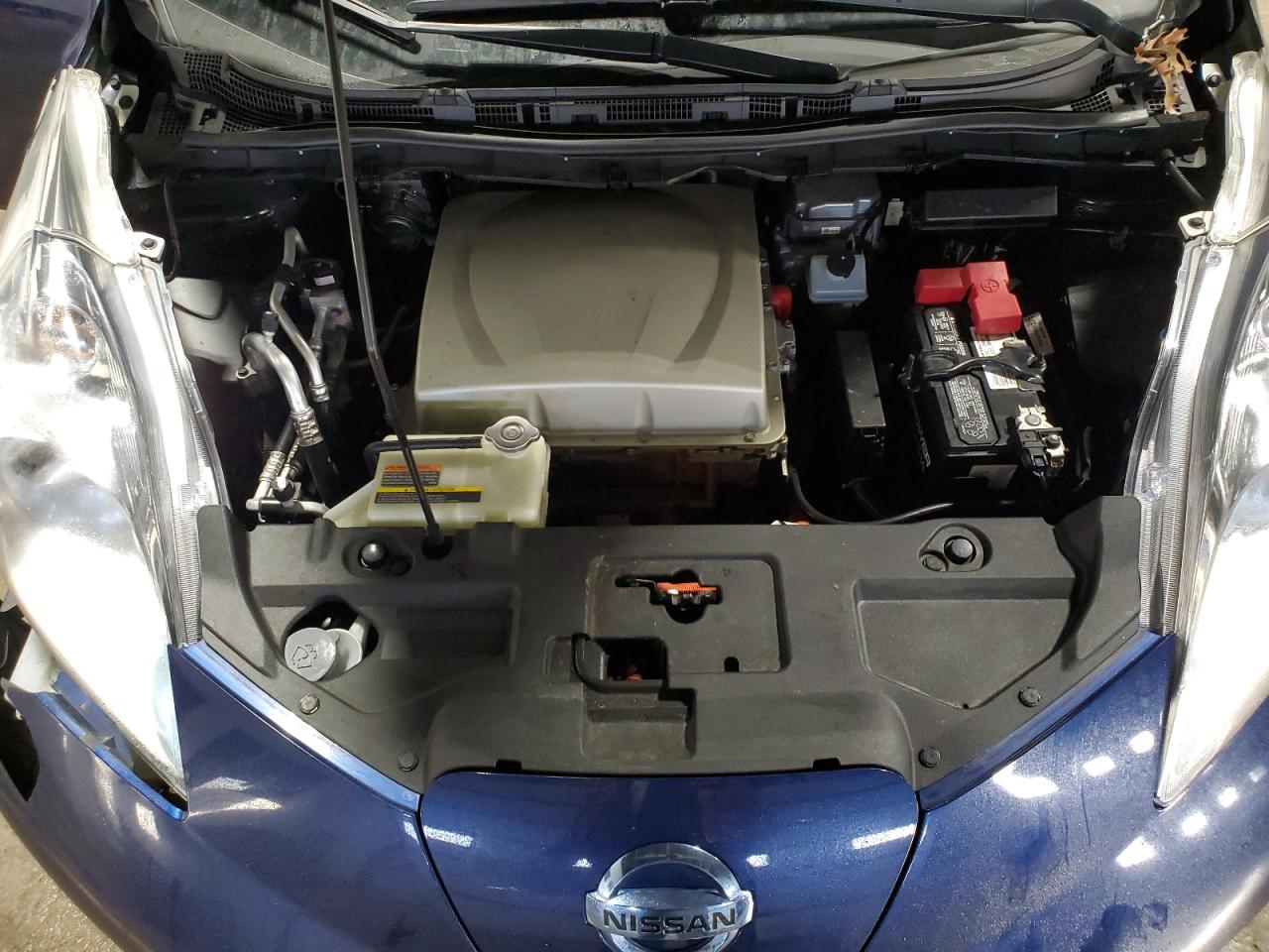2017 Nissan Leaf VIN 1N4BZ0CP0HC303299 Copart auction photo, front end / undercarriage damage thumbnail 12