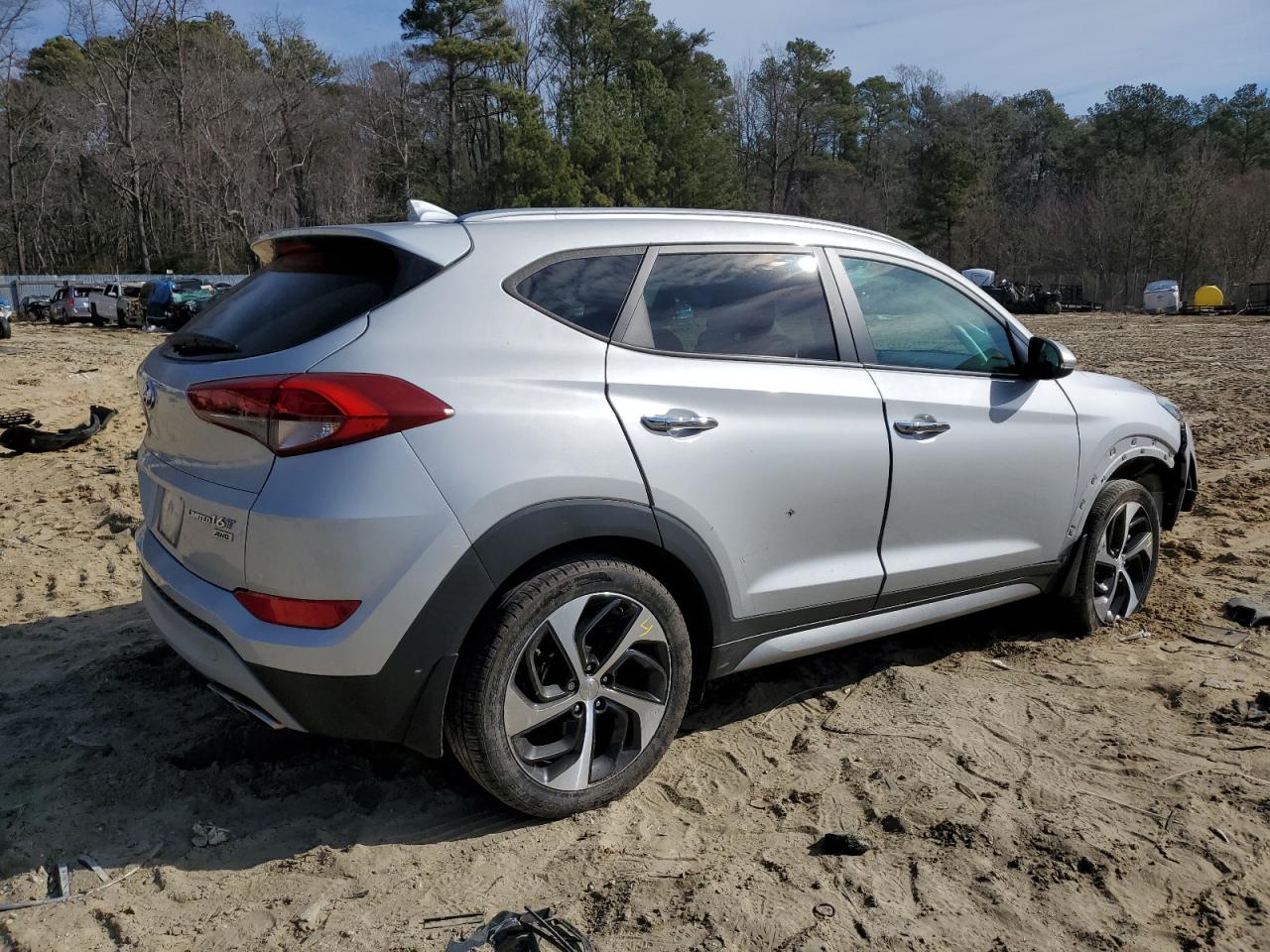 2017 Hyundai Tucson VIN KM8J3CA23HU296502 Copart auction photo, front end / minor dent/scratches damage thumbnail 3