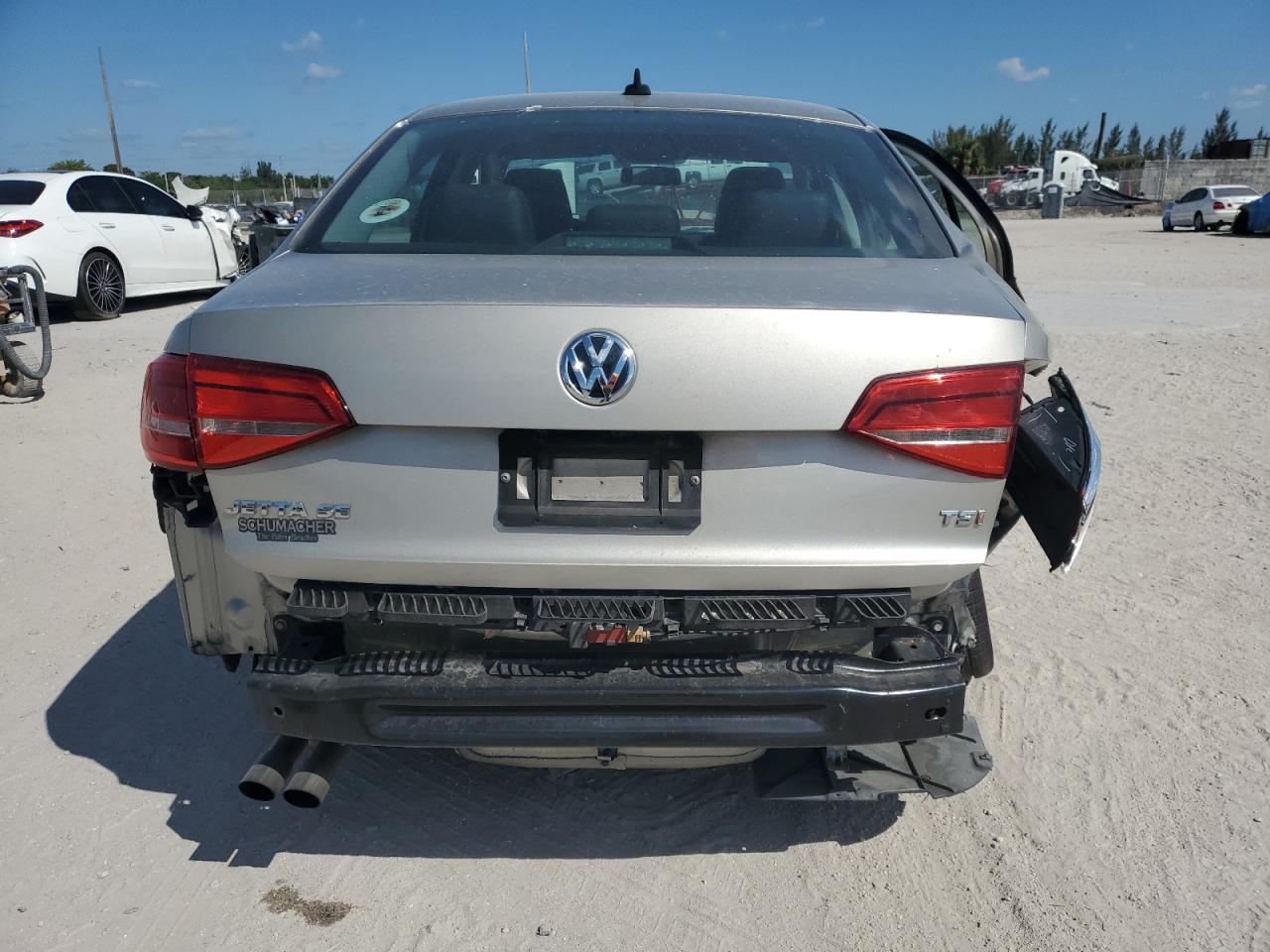 2015 Volkswagen Jetta VIN 3VWD17AJ8FM297200 Copart auction photo, rear end / side damage thumbnail 6