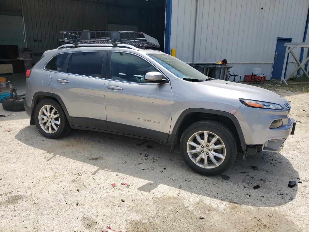 2015 Jeep Grand Cherokee VIN 1C4PJMDS7FW622129 Copart auction photo, side / minor dent/scratches damage thumbnail 4