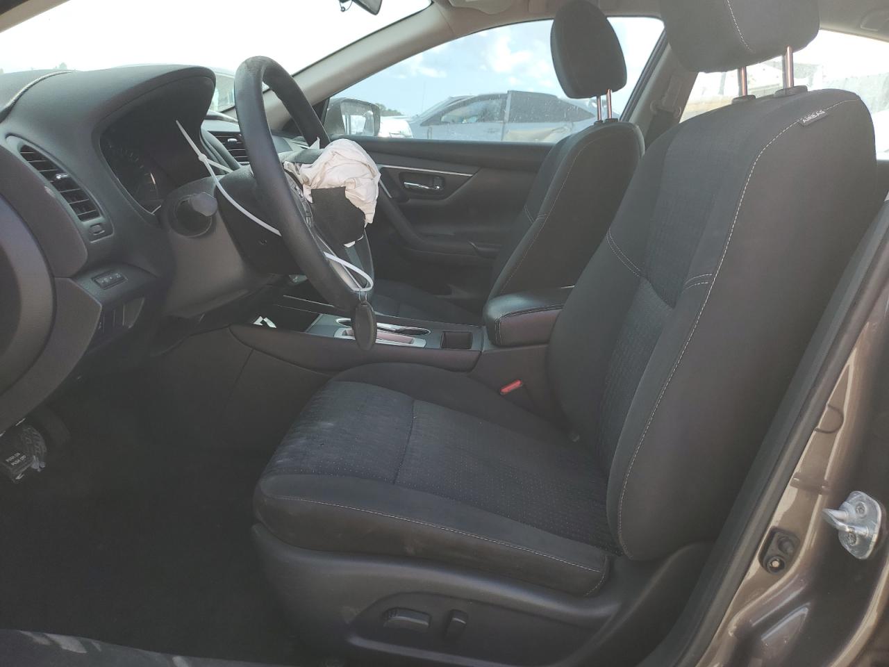 2016 Nissan Altima VIN 1N4AL3AP9GC271307 Copart auction photo, front end / minor dent/scratches damage thumbnail 7