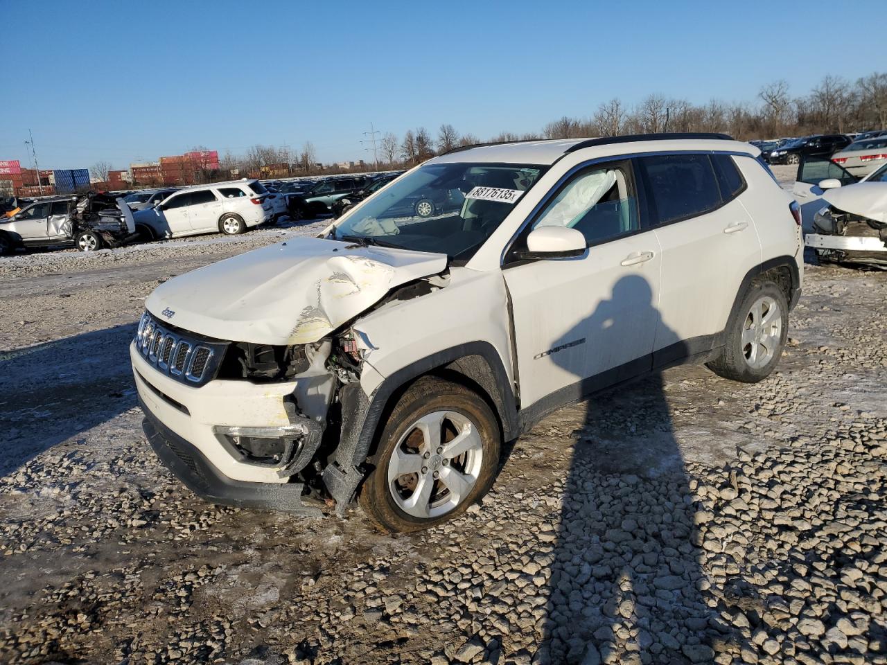 2018 Jeep Compass VIN 3C4NJDBB1JT333515