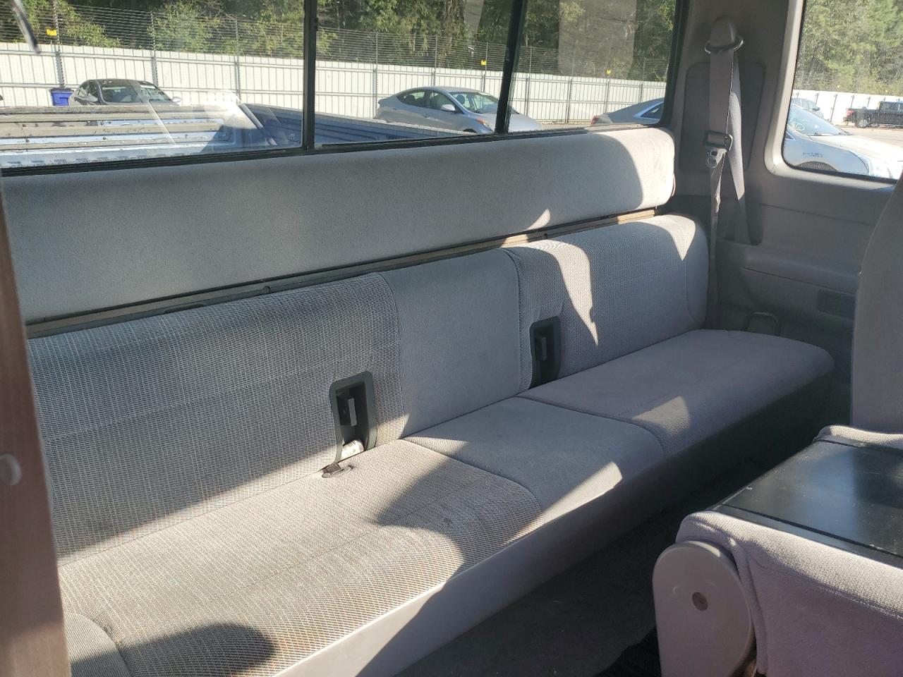 1996 Ford F250 VIN 1FTHX26G4TEB59478 Copart auction photo, front end damage thumbnail 10