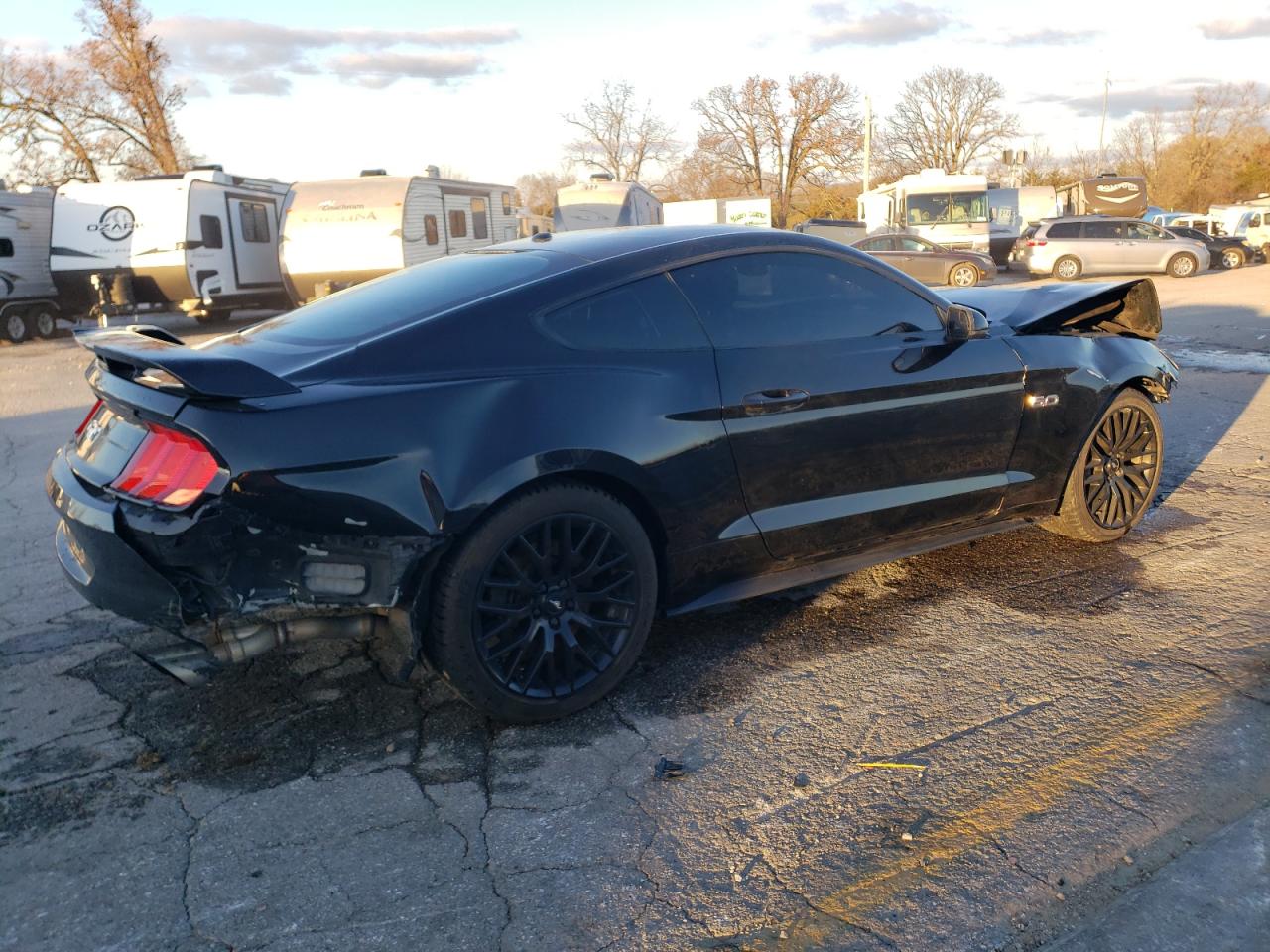 2018 Ford Mustang VIN 1FA6P8CF1J5184539 Copart auction photo, front end damage thumbnail 3