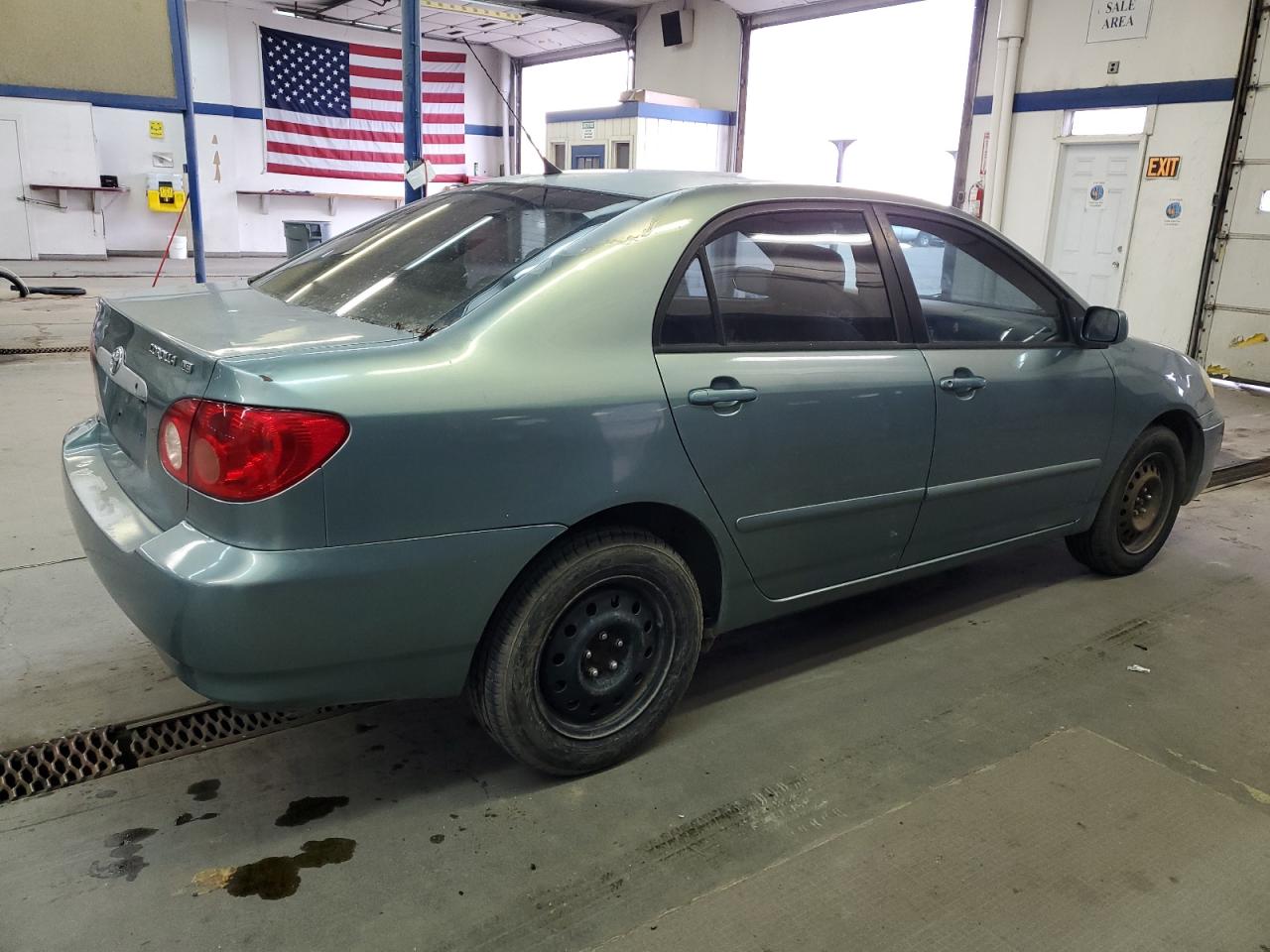 2007 Toyota Corolla VIN 1NXBR32EX7Z803664 Copart auction photo, minor dent/scratches damage thumbnail 3