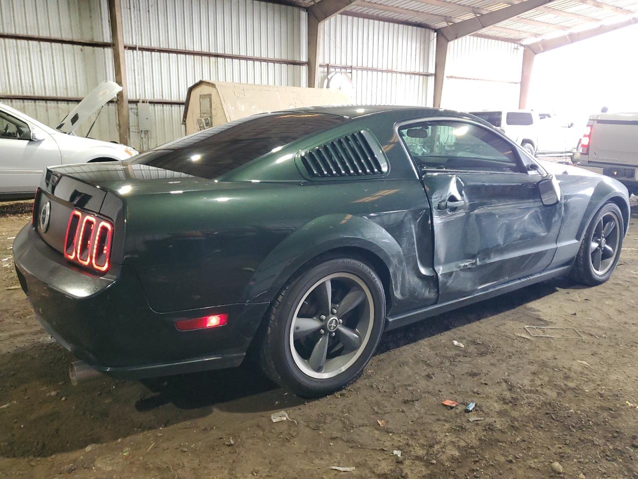 2008 Ford Mustang VIN 1ZVHT82H385165211 Copart auction photo, side / minor dent/scratches damage thumbnail 3