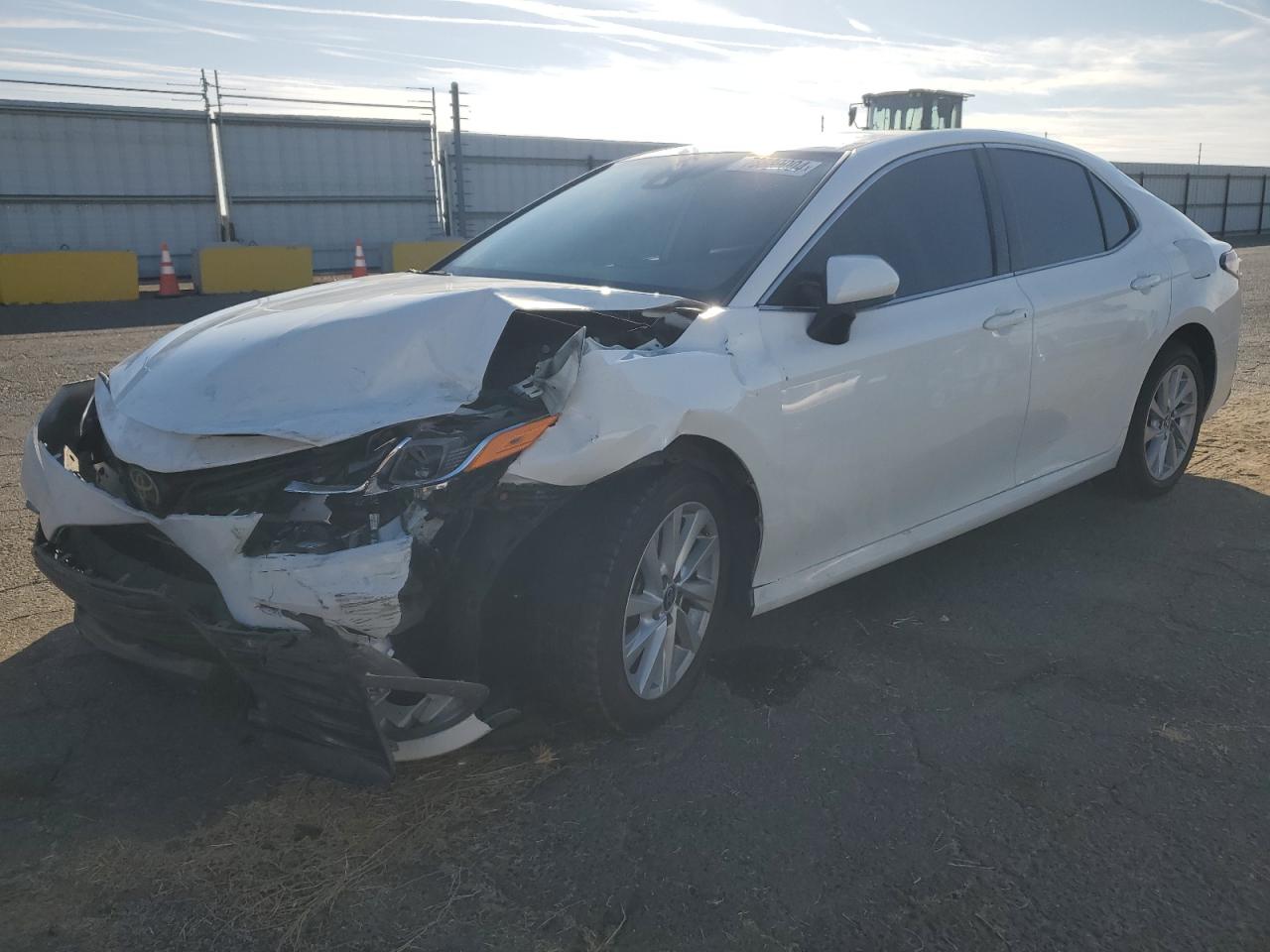 2022 Toyota Camry VIN 4T1C11AK4NU068393