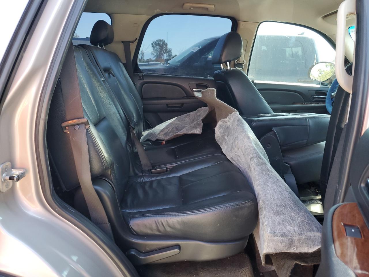2007 GMC Yukon VIN 1GKFC13J17R110240 Copart auction photo, water/flood damage thumbnail 11