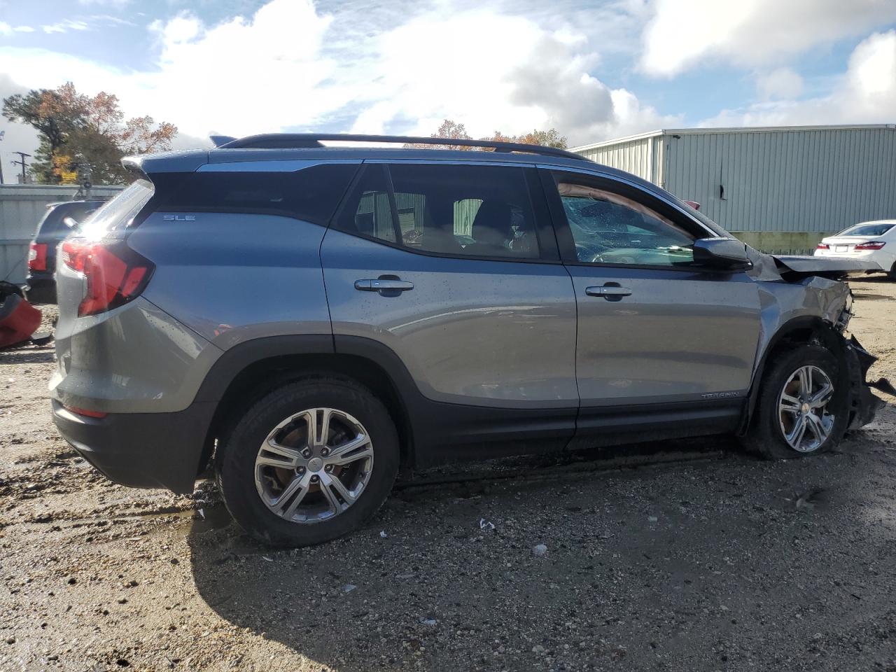 2018 GMC Terrain VIN 3GKALTEV6JL372503 Copart auction photo, front end / minor dent/scratches damage thumbnail 3