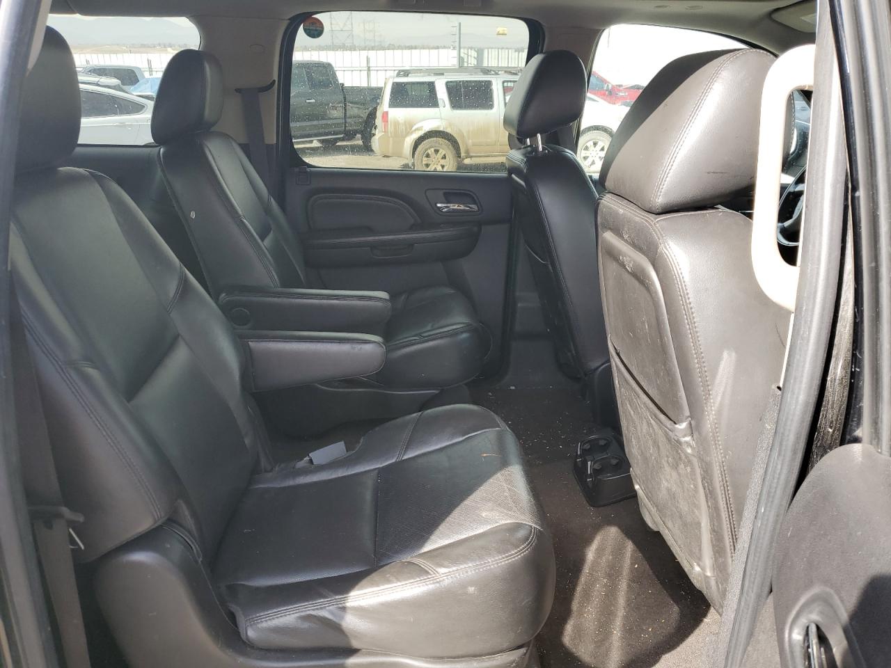 2011 GMC Yukon VIN 1GKS2MEF1BR114129 Copart auction photo, rear end / side damage thumbnail 11
