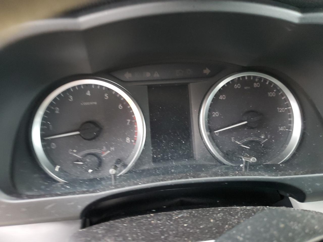 2019 Toyota Highlander VIN 5TDBZRFH9KS701409 Copart auction photo, burn / minor dent/scratches damage thumbnail 9