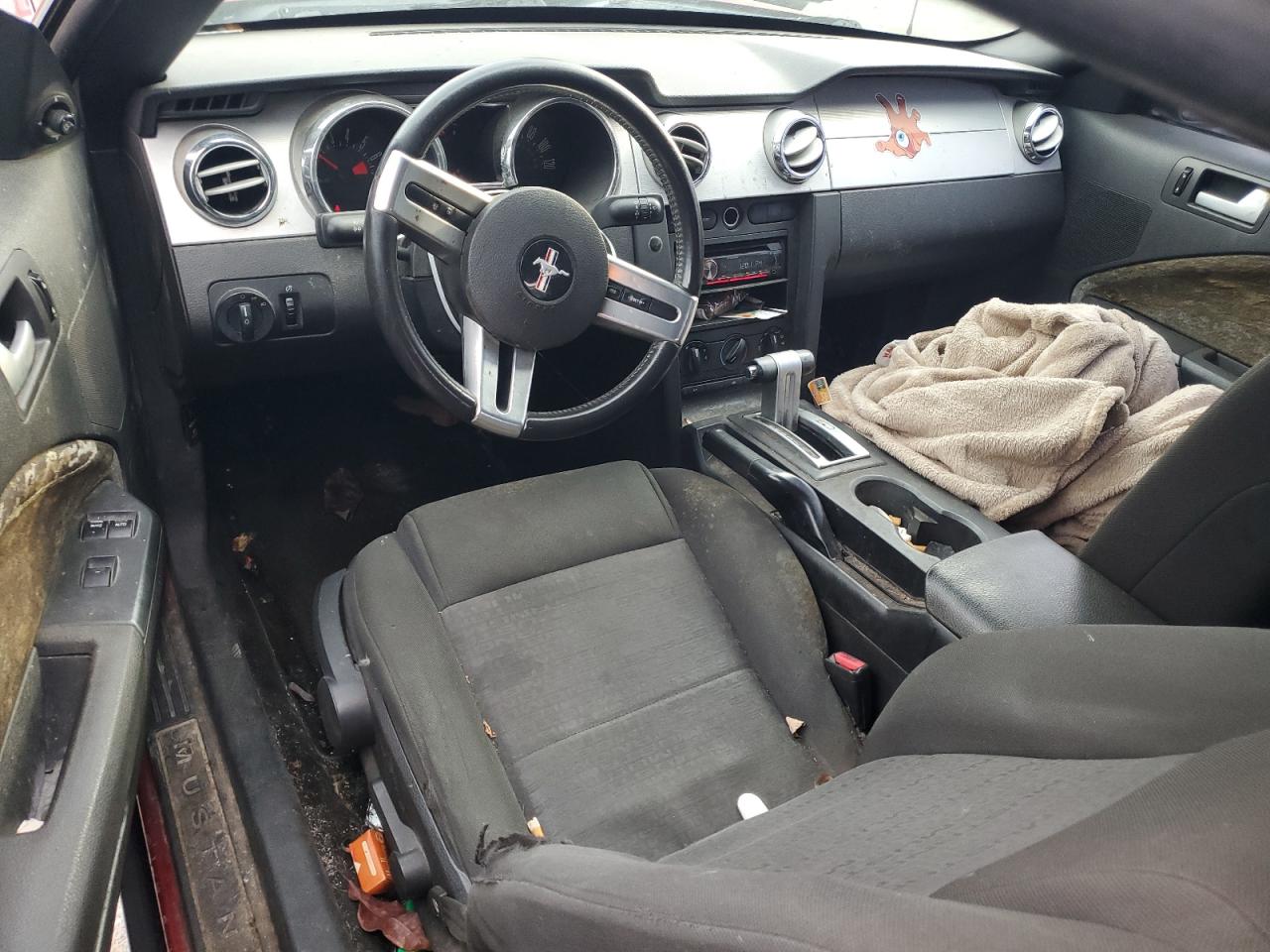 2005 Ford Mustang VIN 1ZVFT84N755250252 Copart auction photo, front end damage thumbnail 8