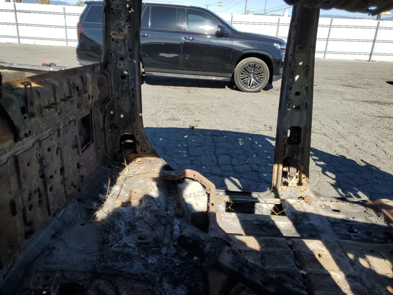 2015 RAM 2500 VIN 3C6UR5FL5FG511267 Copart auction photo, burn damage thumbnail 10