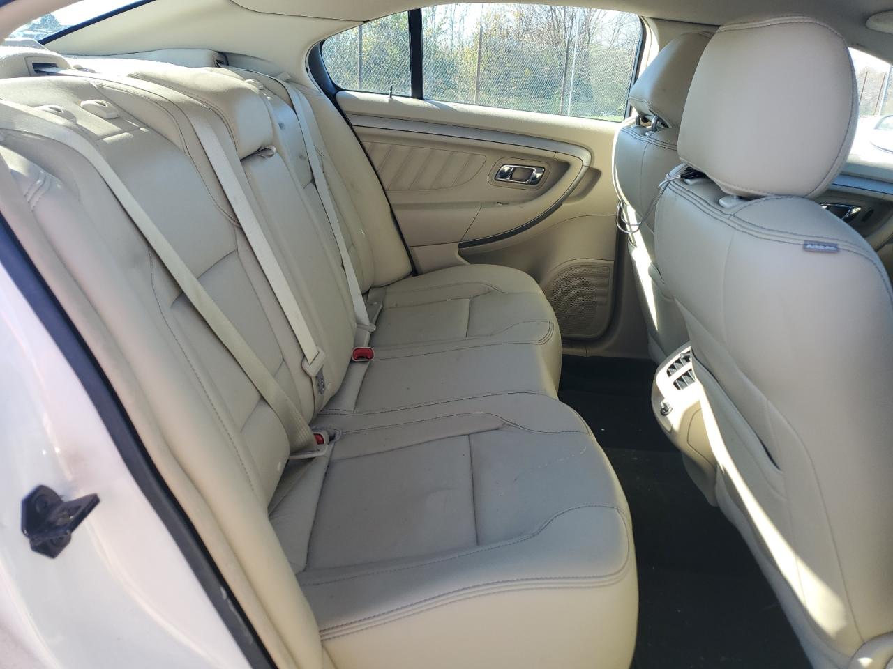 2016 Ford Taurus VIN 1FAHP2E89GG133209 Copart auction photo, front end / minor dent/scratches damage thumbnail 10