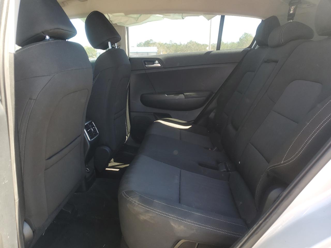 2022 KIA Sportage VIN KNDPM3AC7N7983075 Copart auction photo, side / rear end damage thumbnail 11