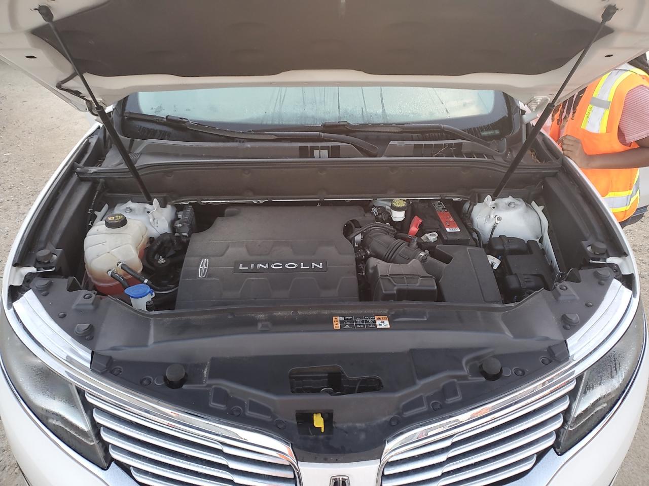 2018 Lincoln MKX VIN 2LMPJ6LR4JBL50109 Copart auction photo, water/flood damage thumbnail 12