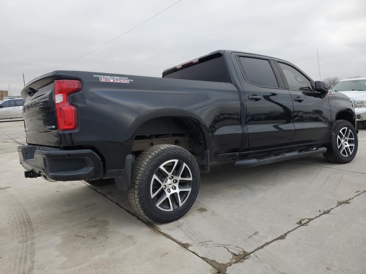 2019 Chevrolet Silverado VIN 1GCPYCEF6KZ279992 Copart auction photo, front end / side damage thumbnail 3