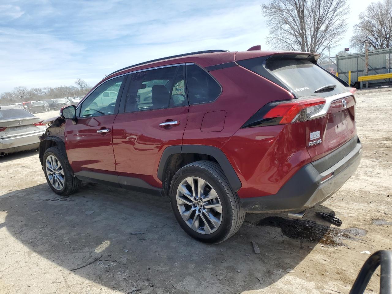 2022 Toyota RAV 4 VIN 2T3N1RFV8NW269375 Copart auction photo, front end damage thumbnail 2