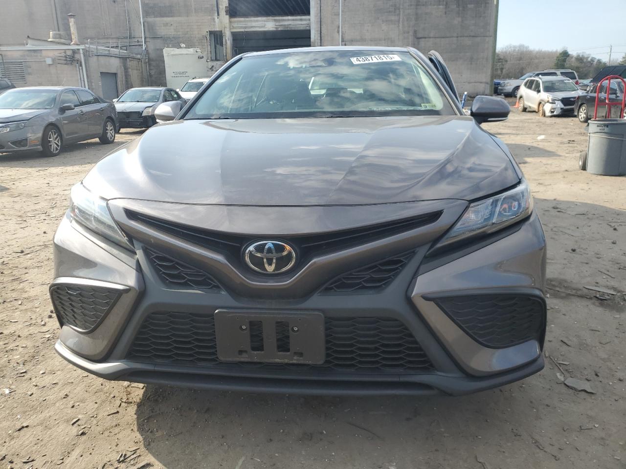 2022 Toyota Camry VIN 4T1T11BK0NU050892 Copart auction photo, side / rear end damage thumbnail 5